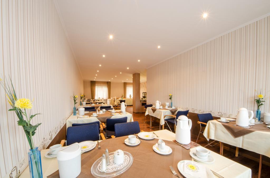 Hotel Alte Post Лерте Екстериор снимка